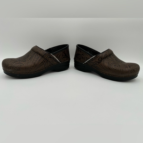 Dansko Clogs Brown Tooled Leather Embossed Professional Women’s Size 8.5 - 9 - Picture 7 of 9